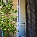 Domus Alberti Bed & Breakfast 4*
