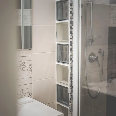 Domus Alberti فندق مبيت وإفطار 4*